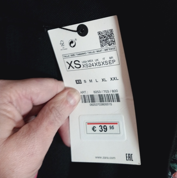 💕2/$15💕 ZARA Black Slip-On Blouse - Picture 8 of 8